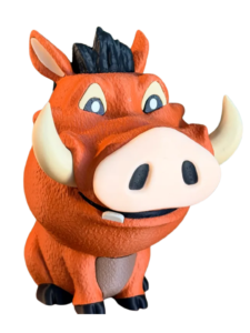 Boneco Pumba do timão e pumba rei leão desenho 14cm Colecionável Decorativo Zona Imaginária
